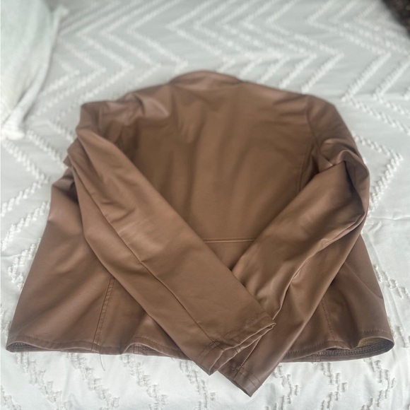 Women's Brown Leather Jacket - Picture 1 of 3